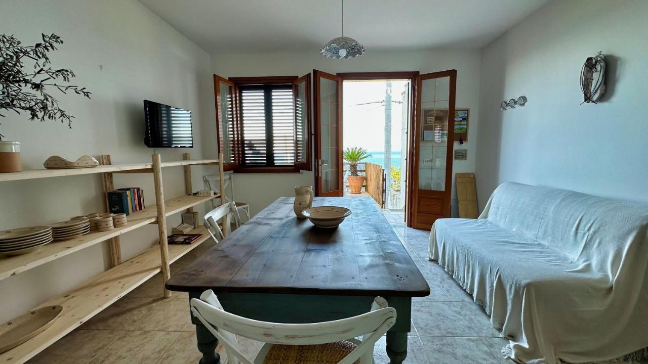 Marina Di Andrano - Alisso, Casa Vista Mare Con Parcheggio Privato E Wifi Villa Dış mekan fotoğraf